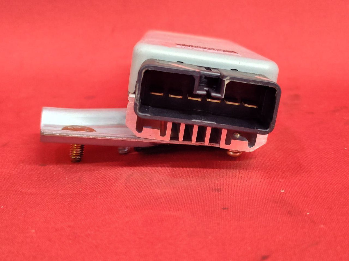 1998-2005 Lexus GS300 / 01-05 GS430 Fuel Pump Control Module 89570-30180