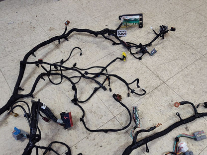 2017 Dodge Durango Dash Wiring Harness w/ Beats Sound, Power Tilt, Rear DVD
