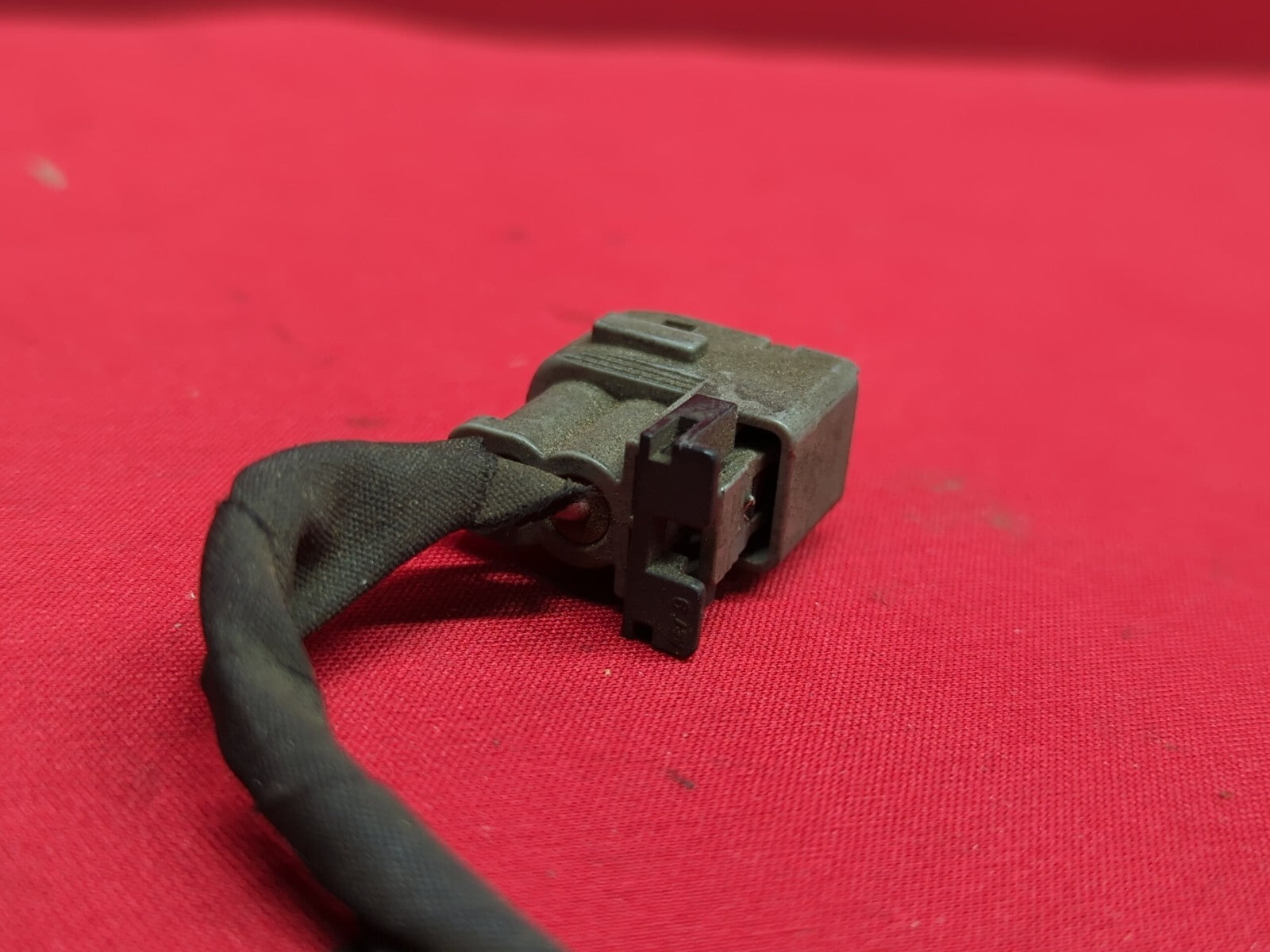 2006 - 2018 Kia / Hyundai Direct Ignition Coil 27301-3C000 PIGTAIL QUANTITY: 1