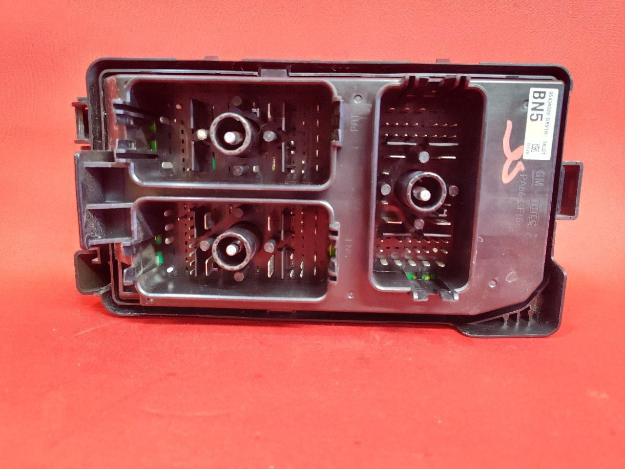 2014-2016 Chevrolet Chevy Spark EV Electric Engine Fuse Box Junction Block - 69k