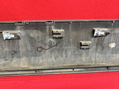 2007 2008 2009 Audi Q7 Right Passenger FRONT Door Lower Trim Molding GRAY