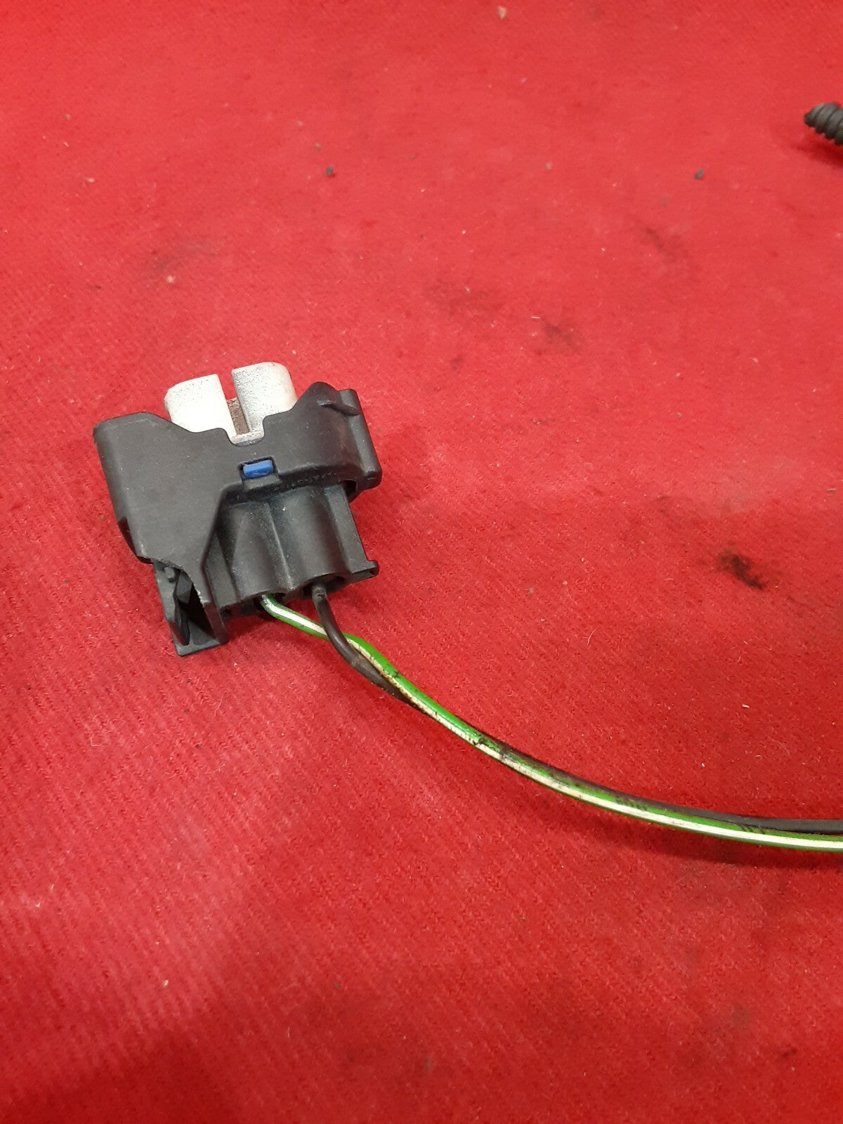 2011 2012 2013 Volvo c30 Fog Light Lamp PIGTAIL