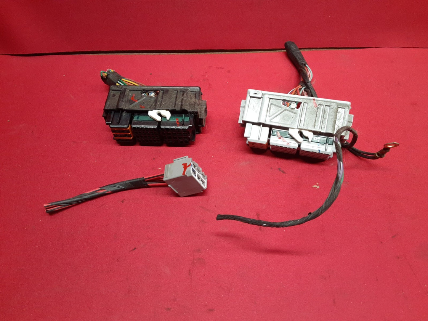 2007 - 2009 Chevy Equinox 08-09 Pontiac Torrent Junction Block 25966741 PIGTAILS