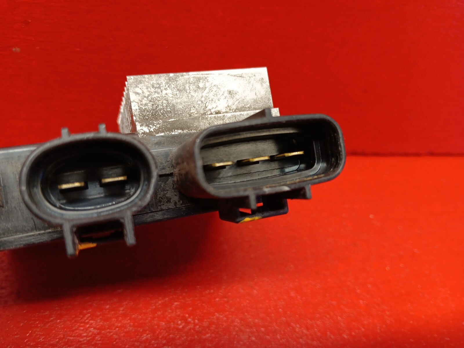 2007 2008 2009 Mazda CX-7 DENSO Fan Control Module 499300-3400