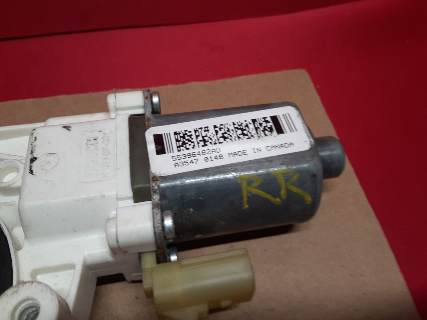 2006 - 2010 Jeep Commander REAR RIGHT PASSENGER Window Motor 55396482AD
