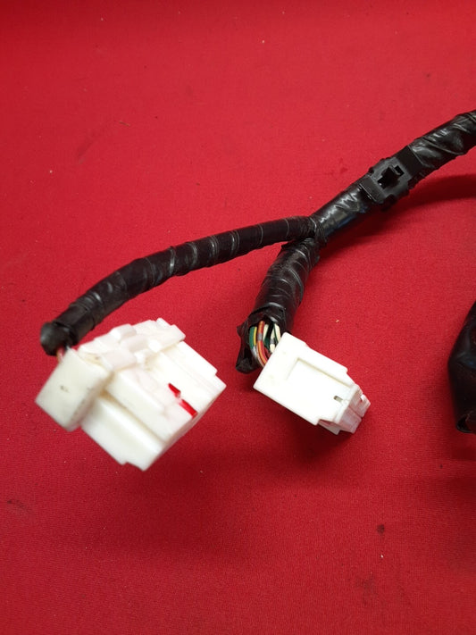 2006 Nissan Xterra Cabin Body Fuse Junction Block OEM PIGTAILS