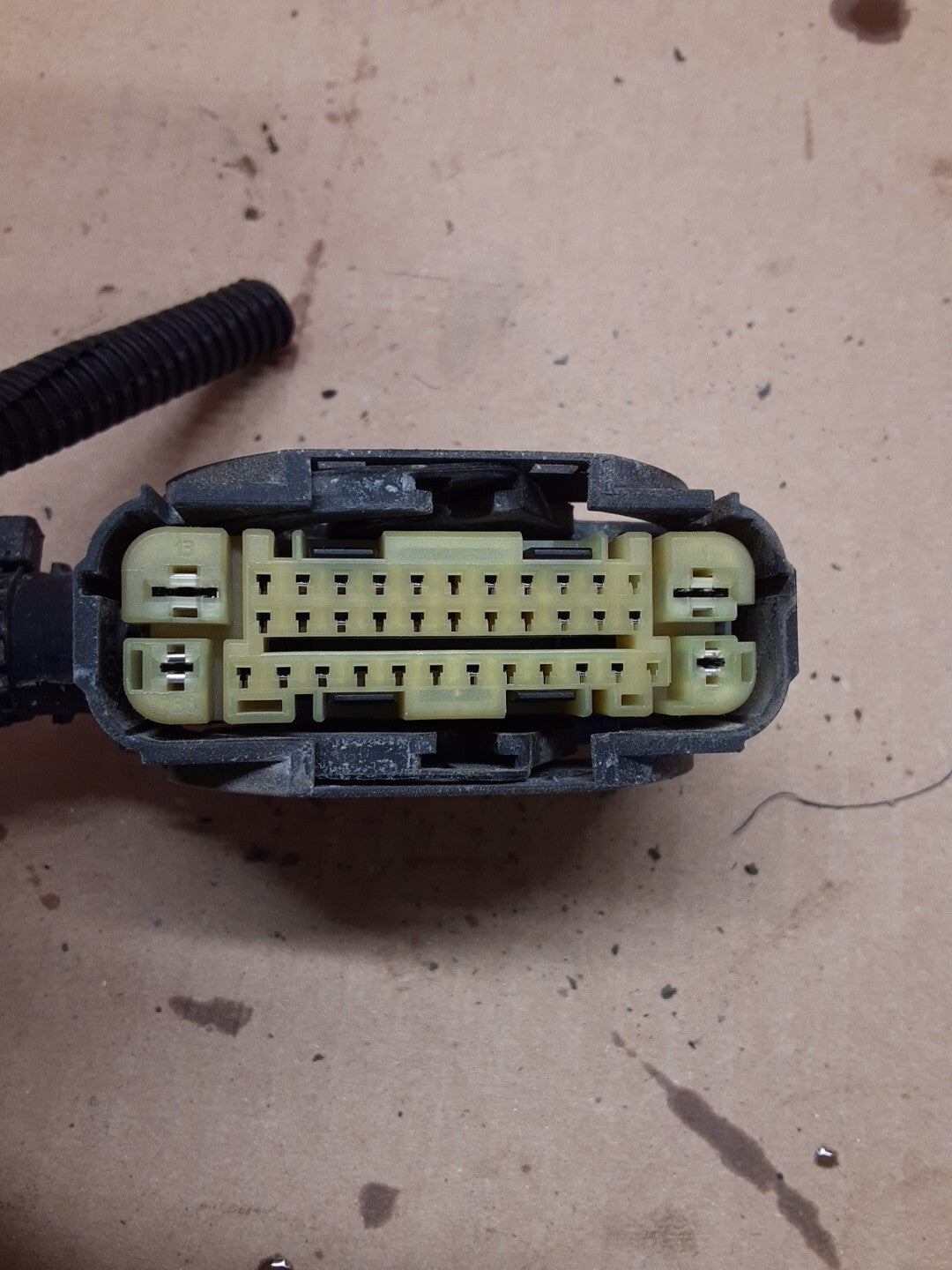 2011-2015 Durango Grand Cherokee ABS Anti-Lock Control Unit Pigtail 04779707AD