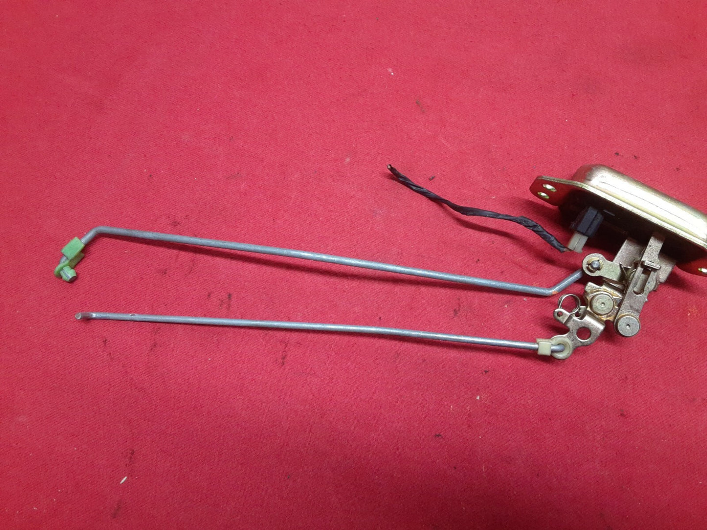 2006 2007 2008 Chevrolet Chevy Aveo Trunk Latch Lock Release Actuator w/ Rods