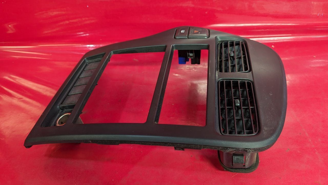 1999 2000 Nissan Pathfinder Radio Climate Air Vent Dash Panel Bezel Trim