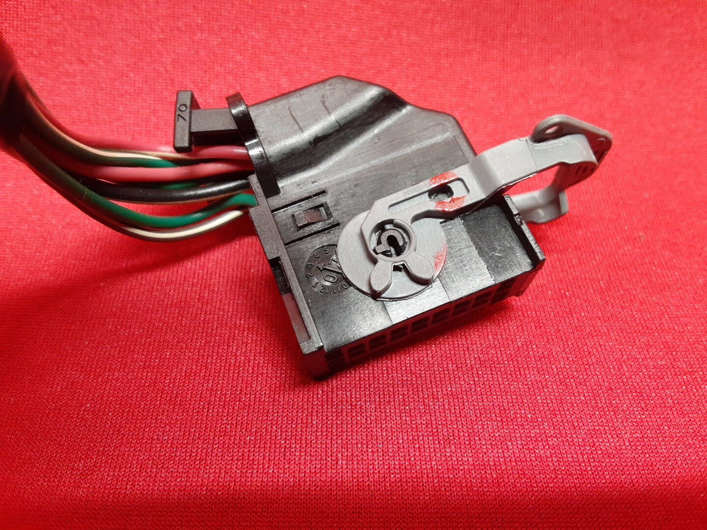2007 2008 Saturn Aura Instrument Cluster Speedometer Assembly Pigtail 20791622