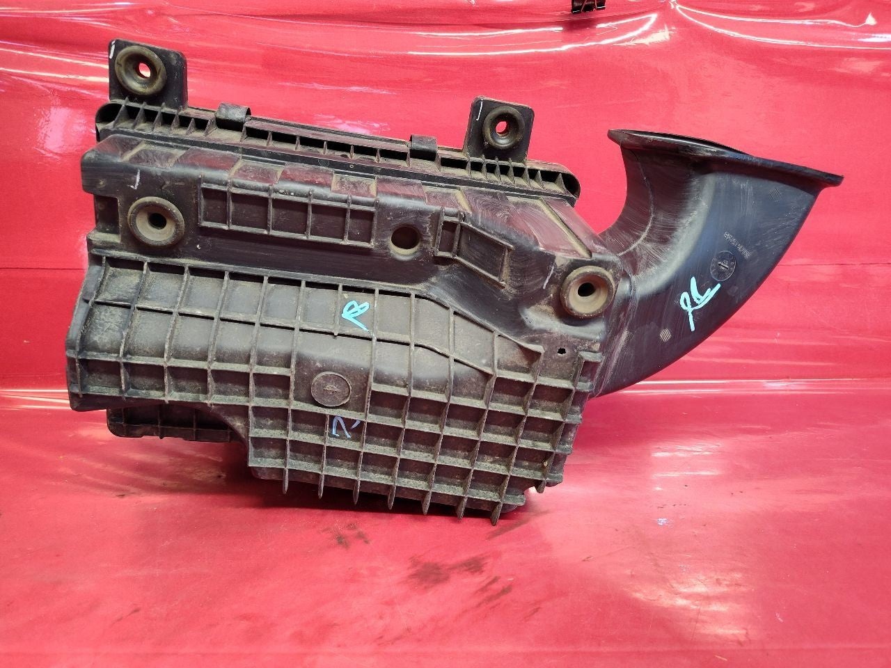 2009-2018 Dodge Ram 1500 2500 3500 Air Cleaner Filter Box w/ Intake Duct