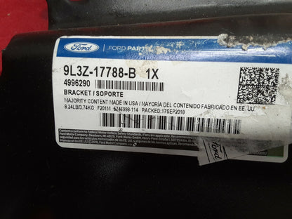 2009 2010 2011 2012 2013 2014 Ford F-150 King Ranch RIGHT Bumper Bracket