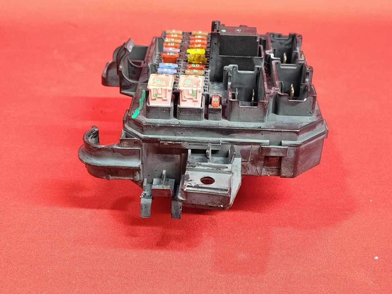 2001-2003 Mazda Tribute / Escape Mariner Interior Cabin Fuse Box Junction Block