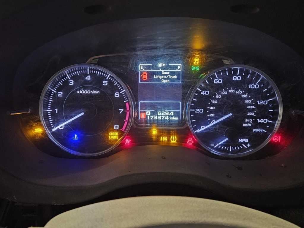 2015 Subaru XV Crosstrek LIMITED 2.0L Auto Trans Speedometer Instrument Cluster