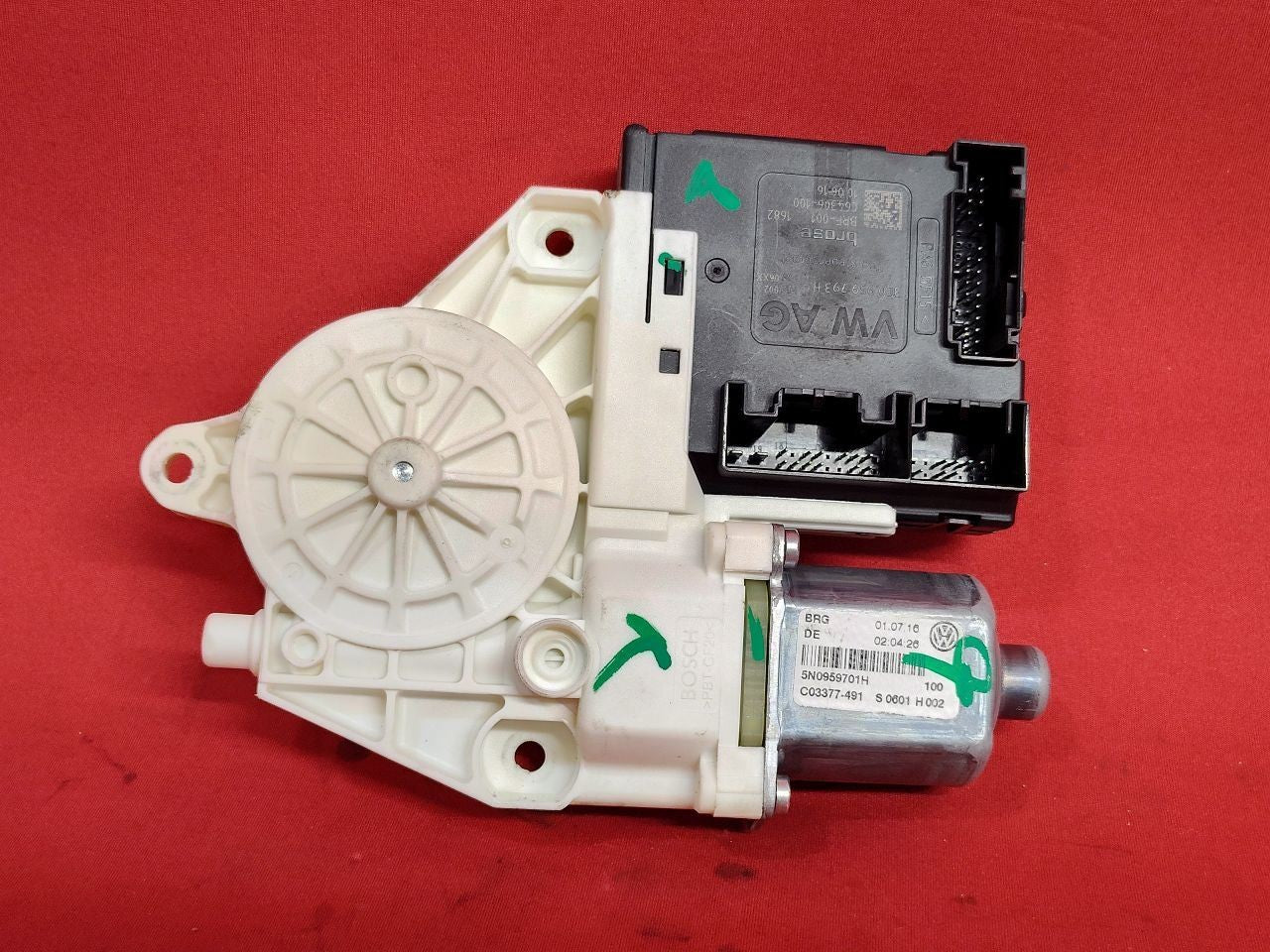 2012-2018 VW Volkswagen Tiguan FRONT LEFT DRIVER Door Power Window Motor