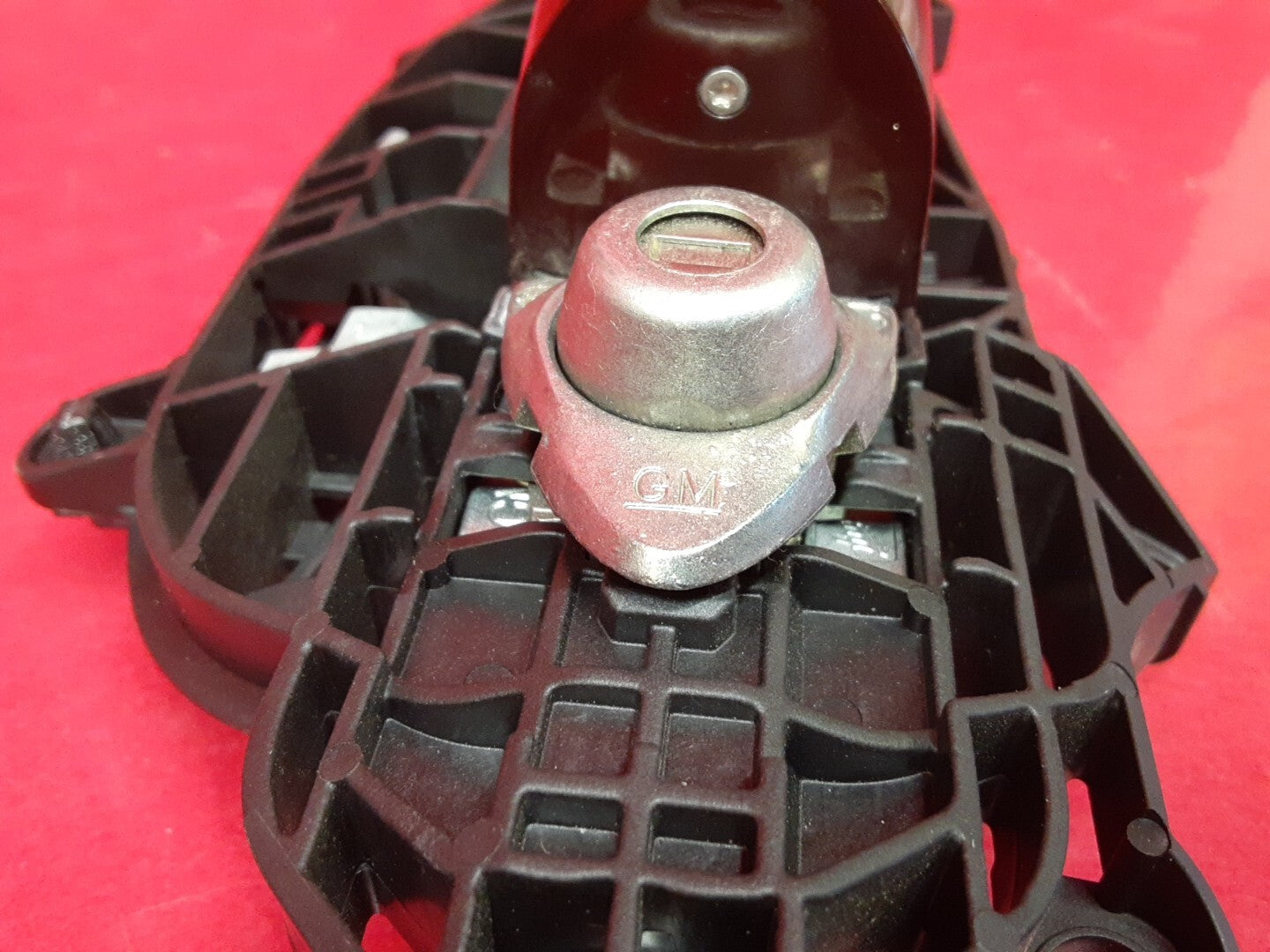18-20 Buick Regal Sportback TourX FRONT LEFT DRIVER Door Handle 491C: Rioja Red