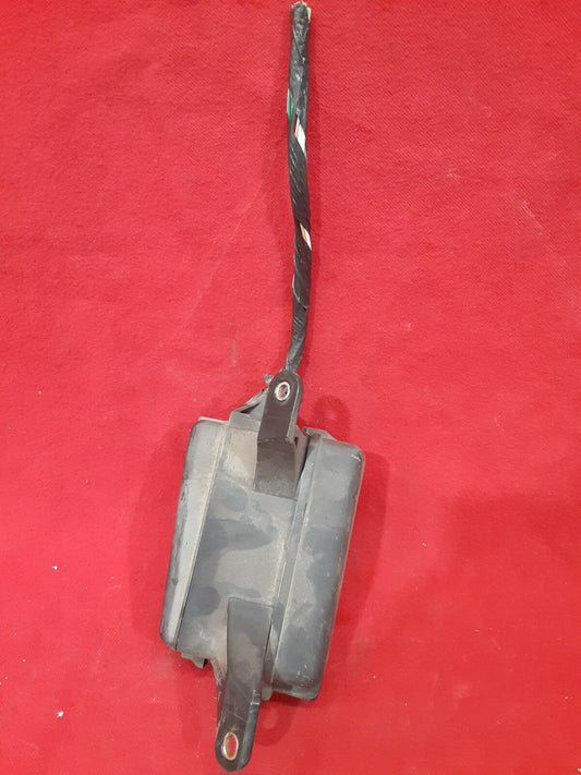 2001 2002 2003 - Toyota Prius - Engine Compartment Relay / Fuse Box / Block