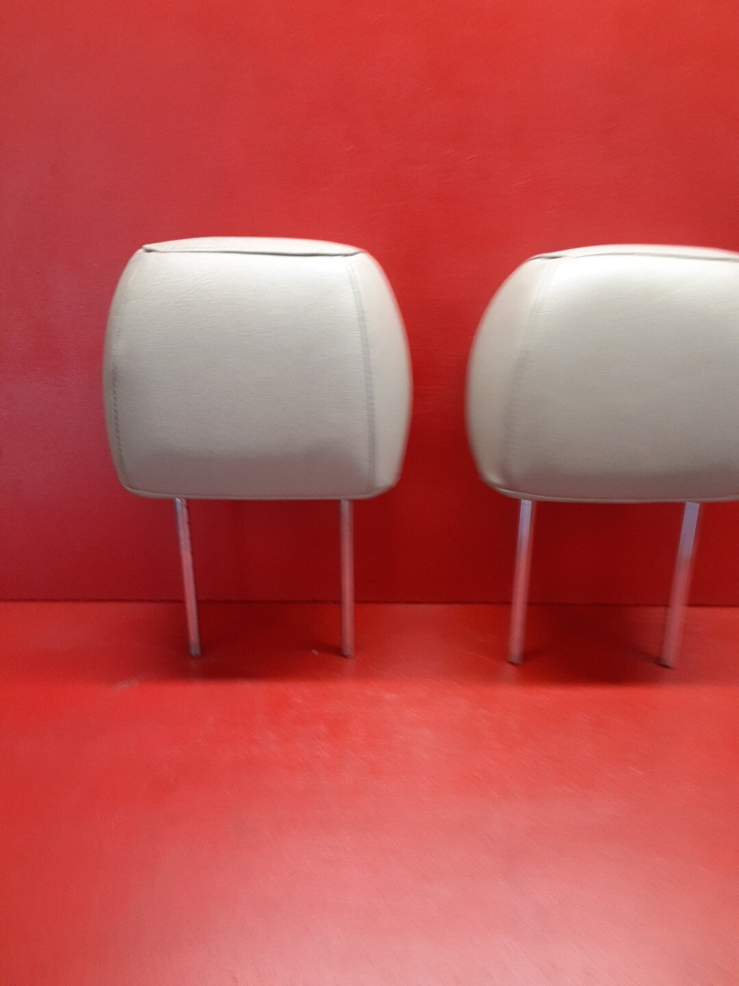 2001-2003 Toyota Highlander Front Headrest Left Right Set Ivory 7191048170A1