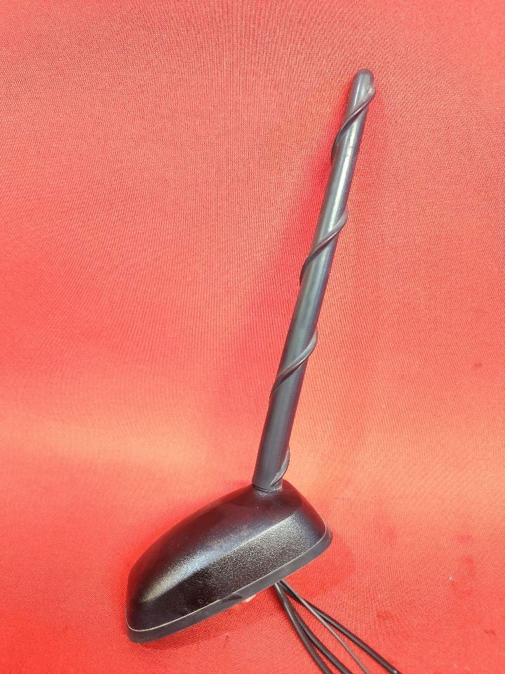 2012-2015 Chevy Captiva Sport 11-17 Traverse GMC Acadia Radio Antenna w/ Mast