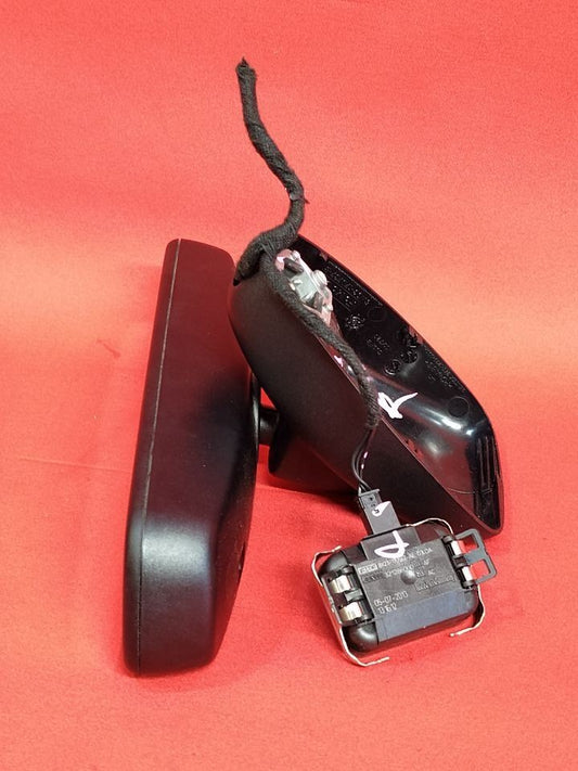 2010-2016 Land Rover 2006-2013 Range Rover Rearview Mirror w/ Rain Sensor