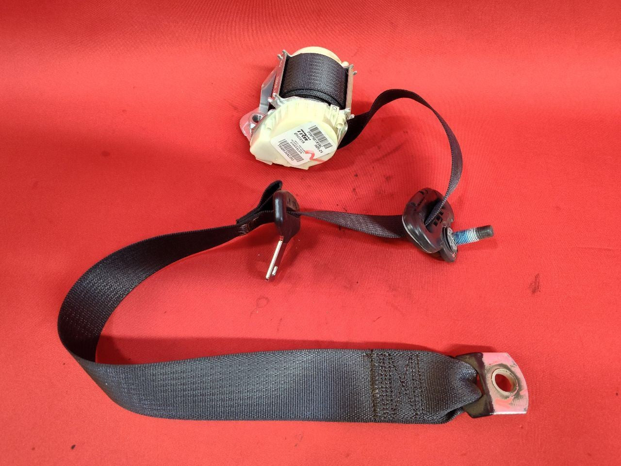2013-2019 Dodge Ram REAR 2nd Row Left -or- Right Outer Seat Belt Retractor
