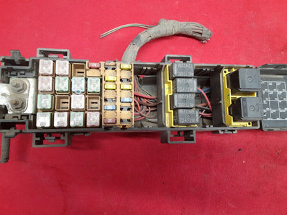 2004 2005 Dodge Durango Power Distribution Center Box Relay Fuse Panel Yellow