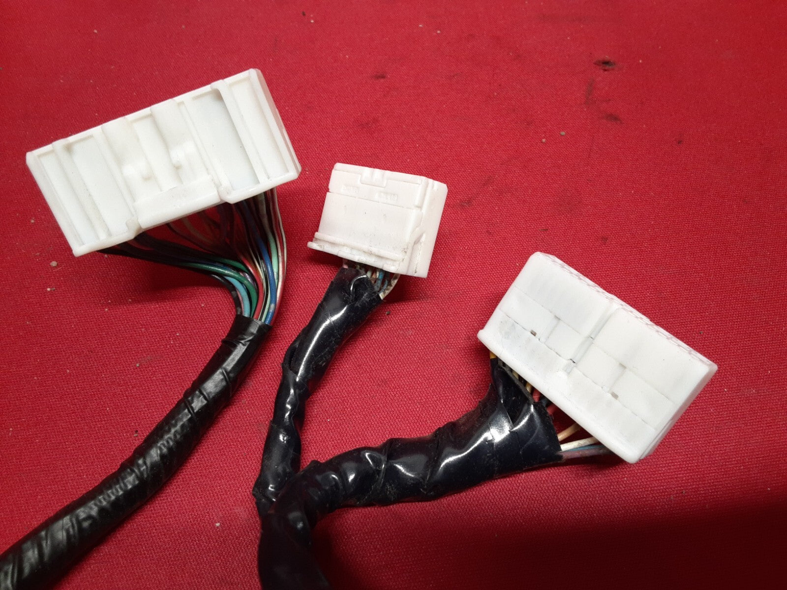 2011 - 2018 Infiniti Climate Control Amplifier Module Unit 27760-1MA0C  PIGTAILS