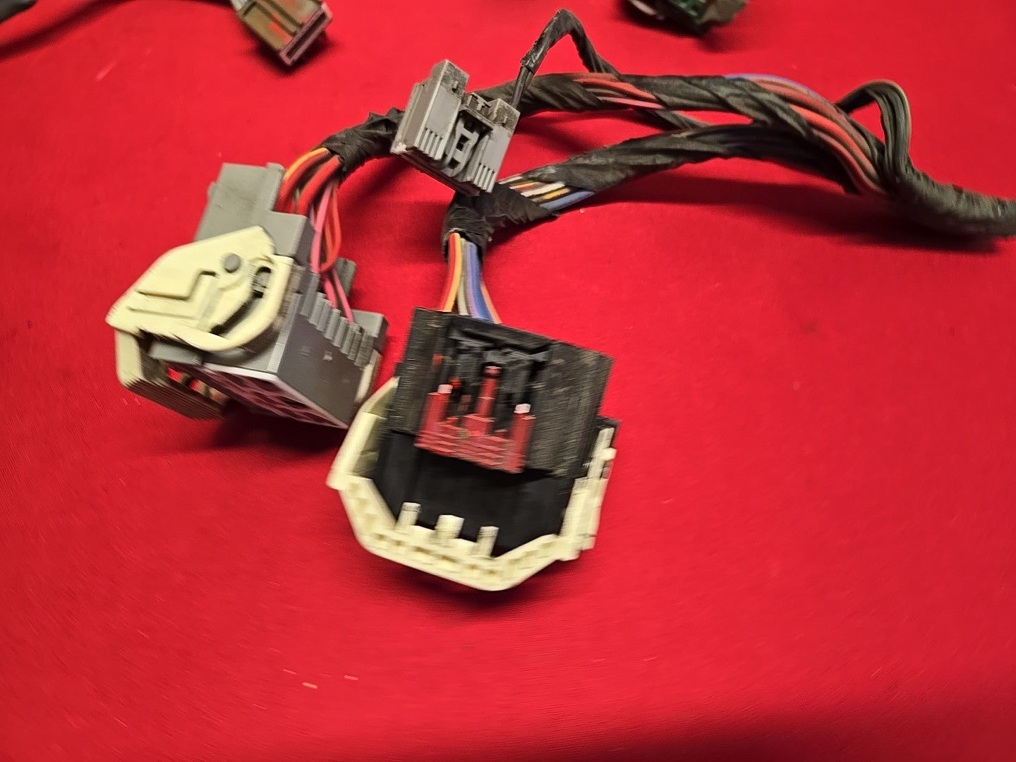 2010-2012 Dodge Caliber L4 Totally Integrated Power Module TIPM - PIGTAILS ONLY