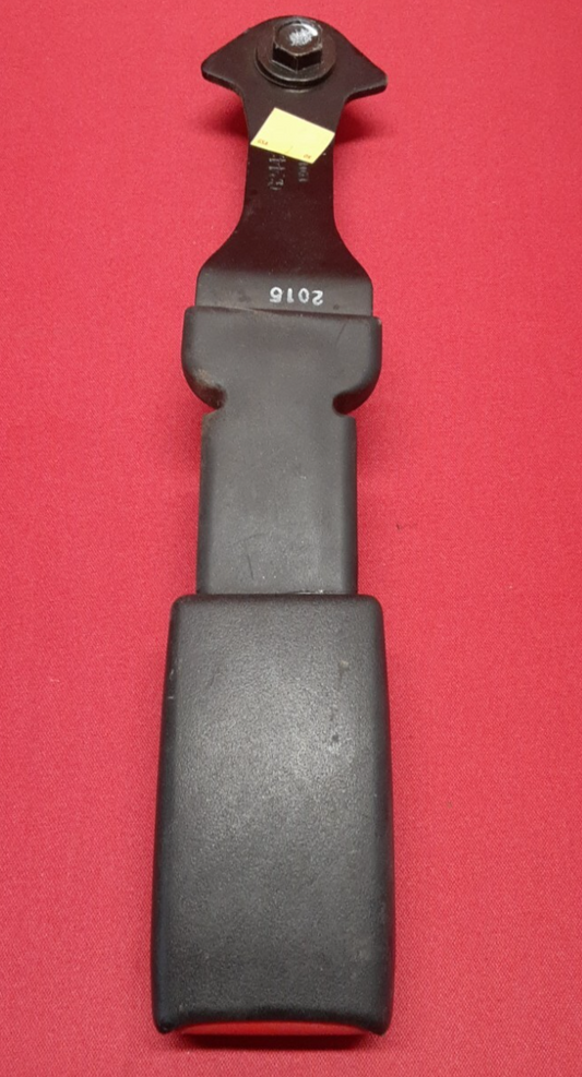 2002 - 2004 Subaru Legacy / Outback 03-06 Baja PASSENGER FRONT Seat Belt Buckle