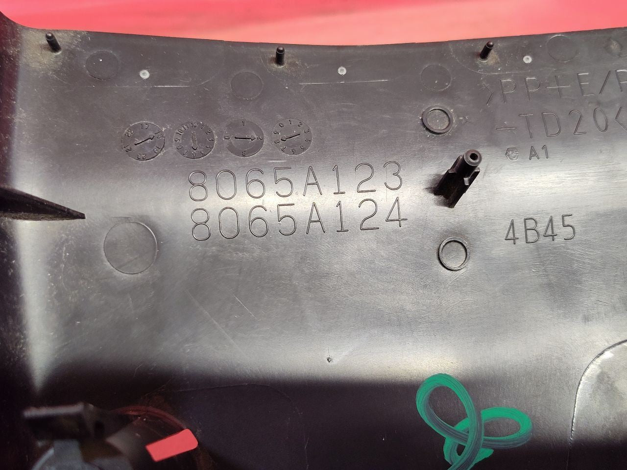 2018-2025 Mitsubishi Eclipse Cross 14-20 Outlander Steering Column Collar Bezel