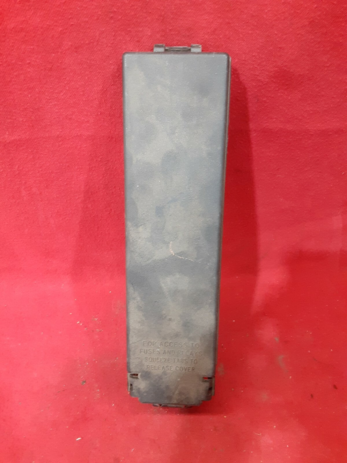 2007 Jeep Grand Cherokee / Commander Relay Junction Fuse Box COVER ONLY