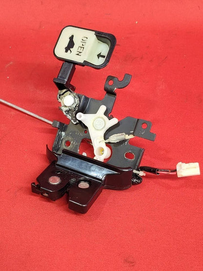 2007-2009 Mazda Mazda3 Sedan Trunk Lid Latch Lock Actuator w/ KEYLESS ENTRY