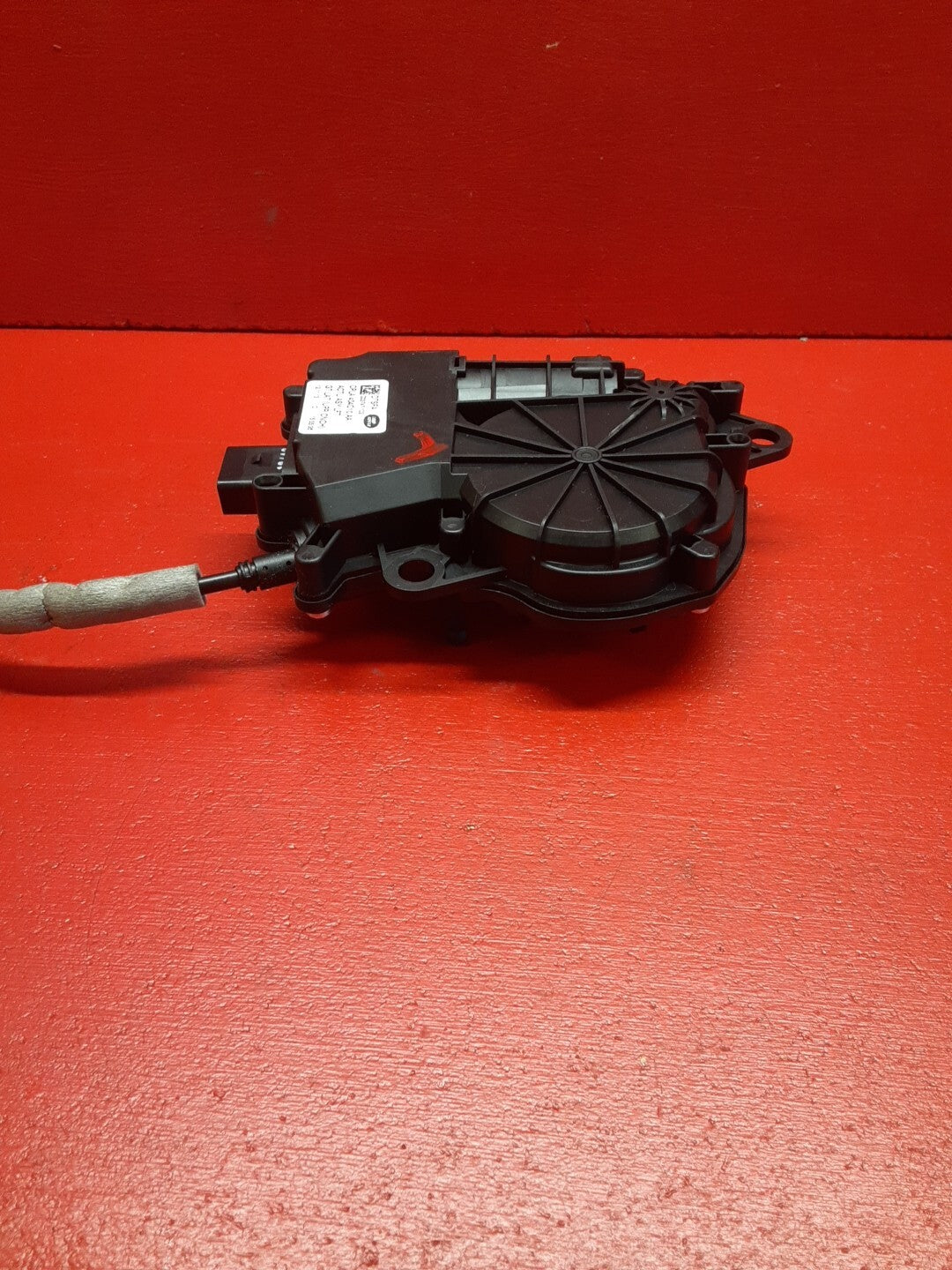 2013-2023 Range Rover liftgate Latch Lock Actuator CPLA-404C10-AA