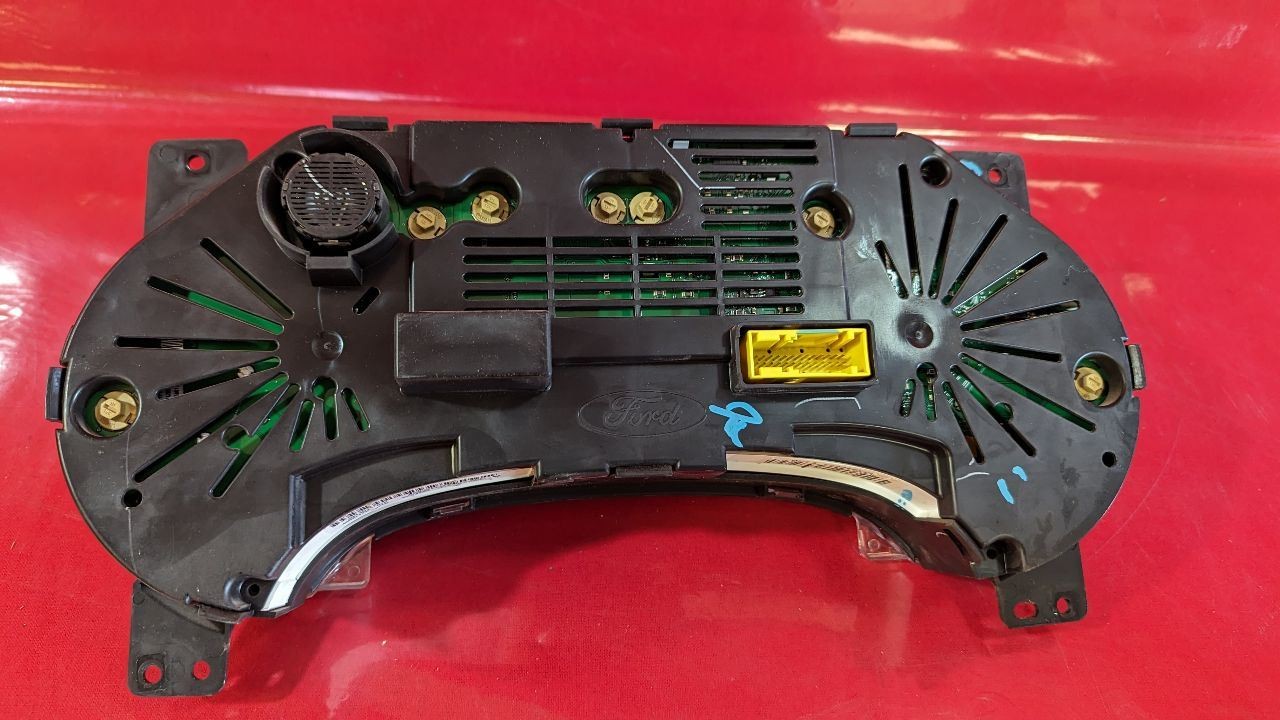 2010 Ford Explorer 4.0L 4.6L Auto Transmission Speedometer Instrument Cluster