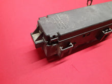 1999 - 2004 Jeep Grand Cherokee - Engine Bay Fuse /Relay / Junctiion Box / Block