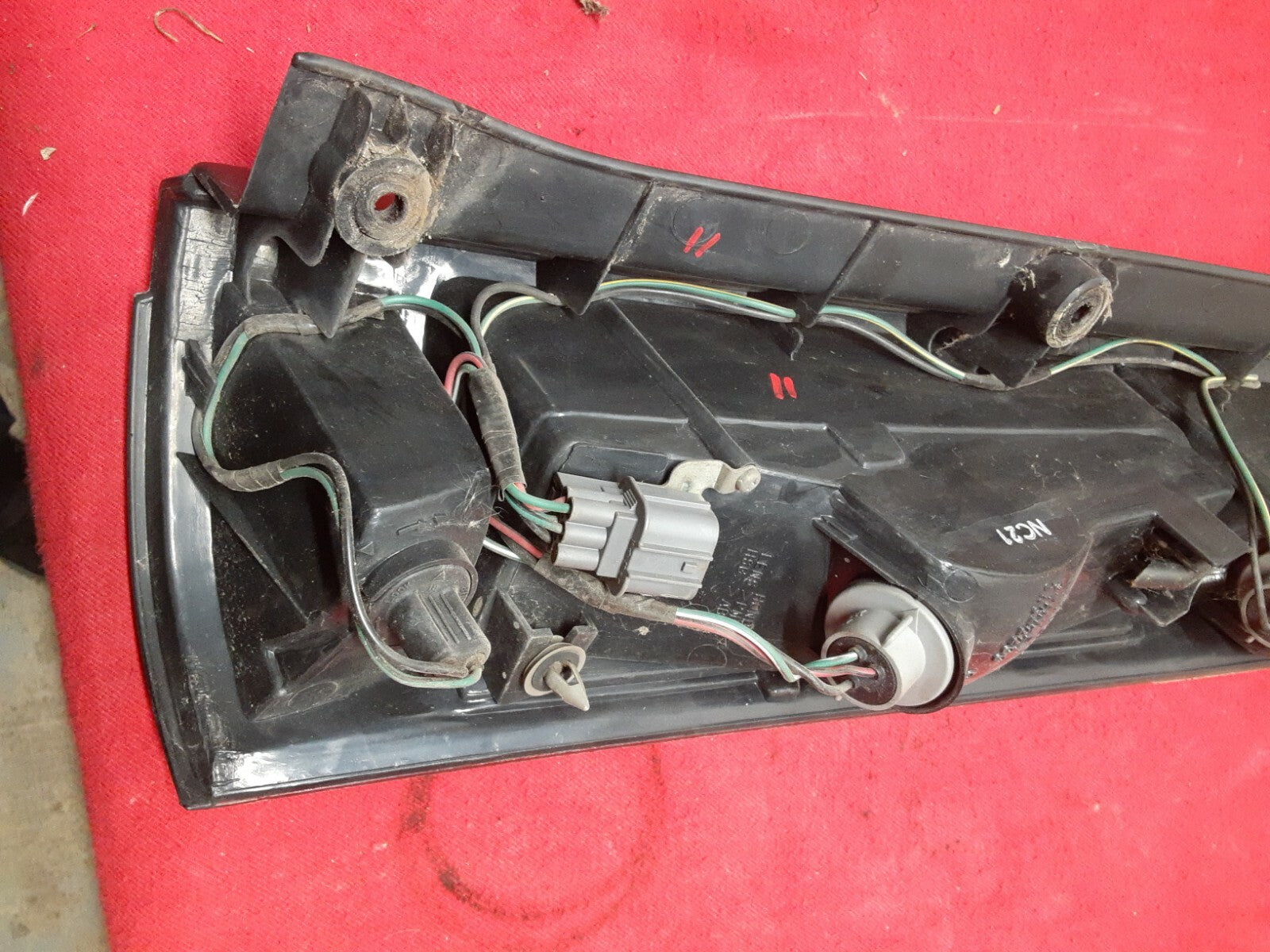 1997 1998 1999 2000 2001 Honda CRV CR-V LEFT DRIVER Tail Light Lamp 