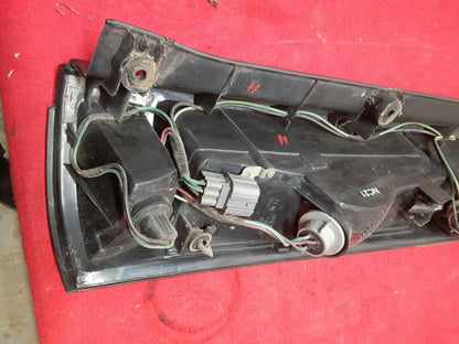 1997 1998 1999 2000 2001 Honda CRV CR-V LEFT DRIVER Tail Light Lamp 
