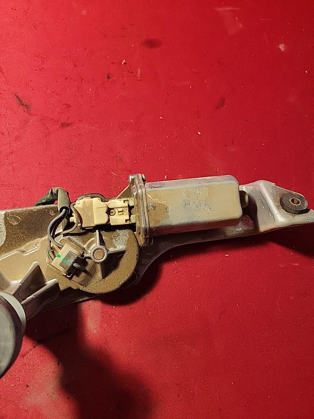 2000-2004 Subaru Outback Legacy Rear Wiper Motor Unit Assembly 86511AE05B
