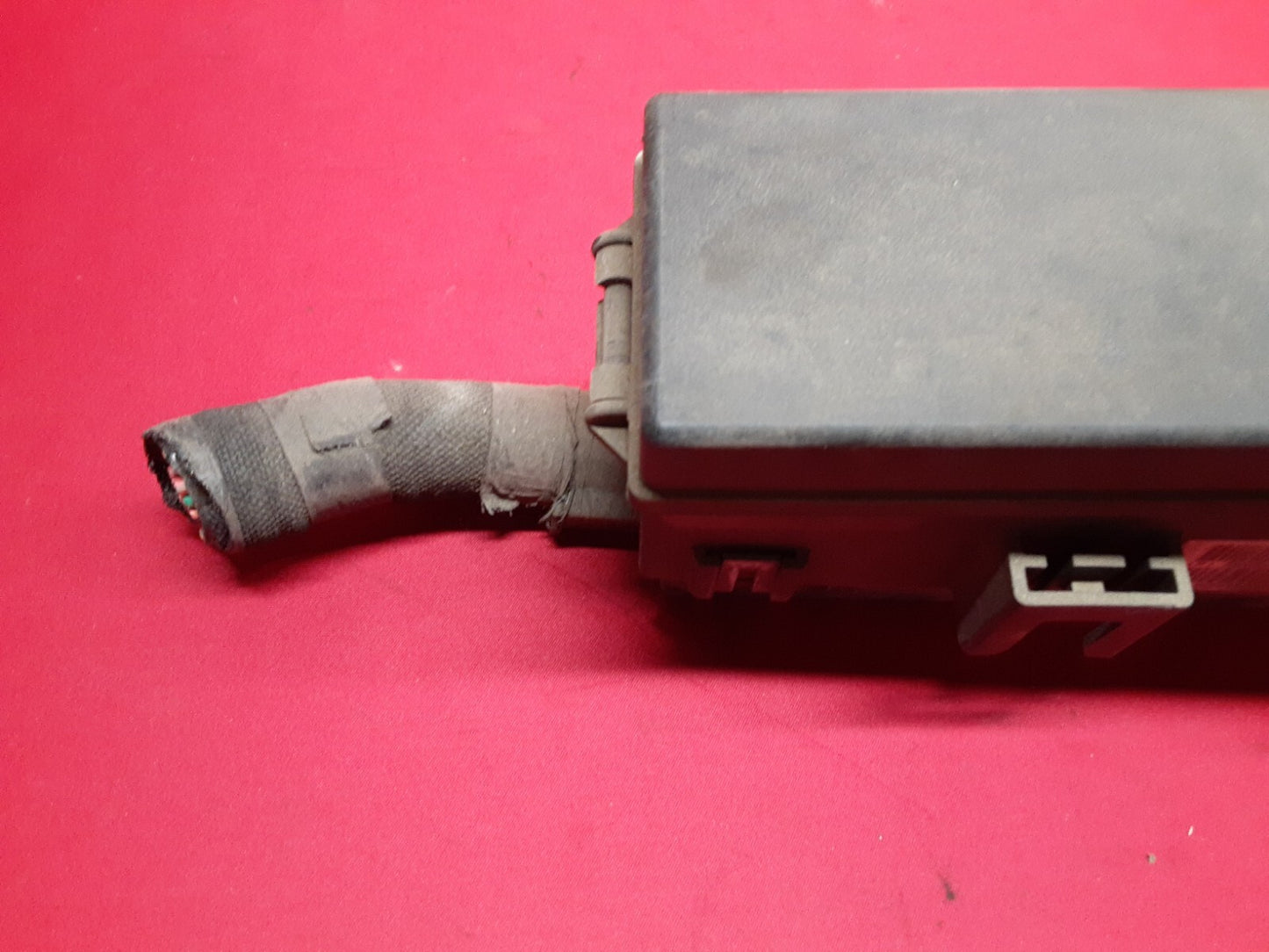 2004 Jeep Grand Cherokee 4.0L L6 Headlamp to Dash Fuse Junction Block 56050456AB