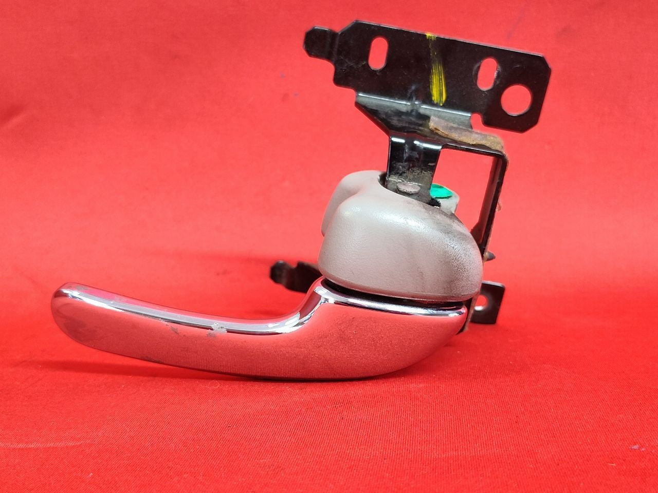1995-1999 Oldsmobile Aurora RIGHT PASSENGER Front -or- Rear Interior Door Handle