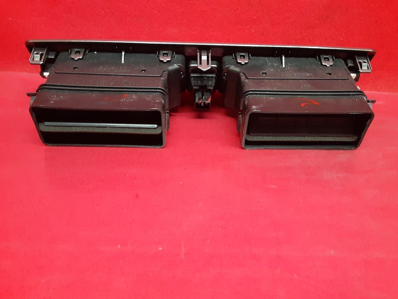 2015 - 2019 Subaru Legacy Outback CENTER Dash Hazard Button Air Vent Duct