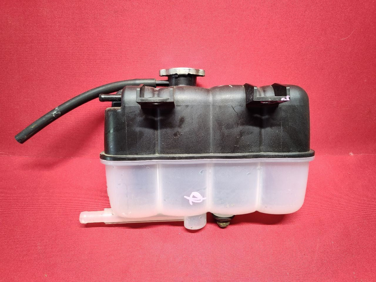 2011-2020 Infiniti 2017-2024 Nissan Engine Coolant Tank Expansion Reservoir