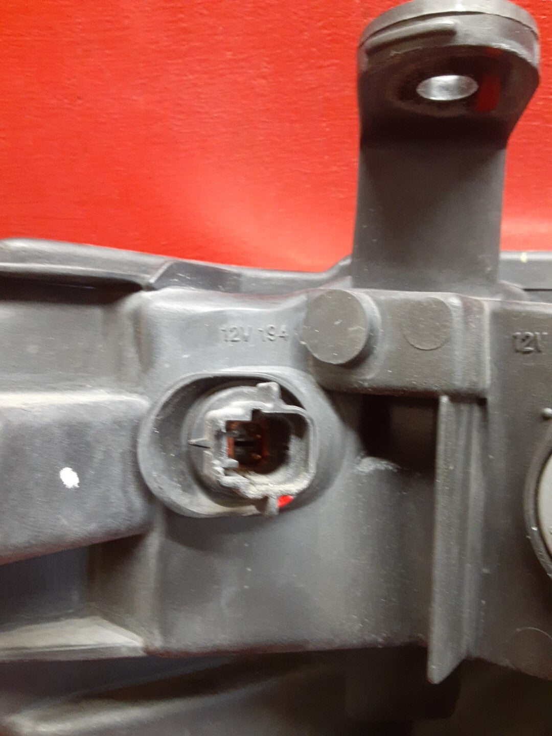 2005-2008 Nissan Pathfinder Left Driver Headlamp Light Assembly 26060-EA525
