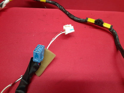 2001 - 2007 Toyota Highlander REAR Left / Right Door Wiring Harness 82153-48090