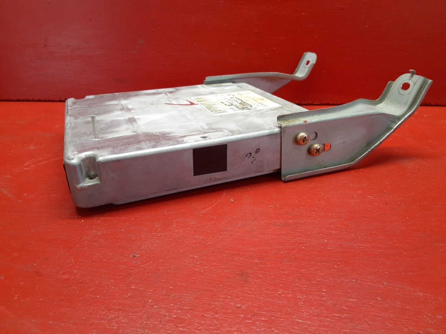 1999 Toyota 4Runner 3.4L/2.7L 4WD A/T ECU ECM PCM Engine Computer 89661-3D570