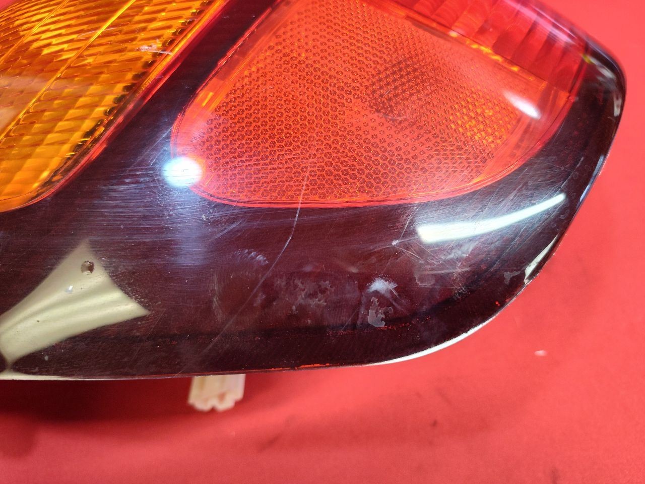 2000-2004 Subaru Outback STATION WAGON ONLY Left Driver Outer Tail Light Lamp