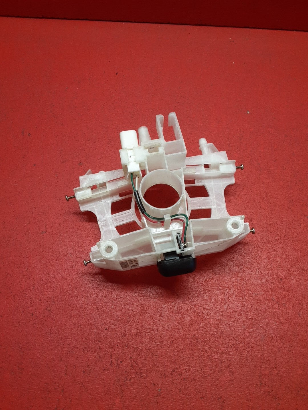 2004-2008 Subaru Forester Impreza Steering Column Switch Housing 83119AG000