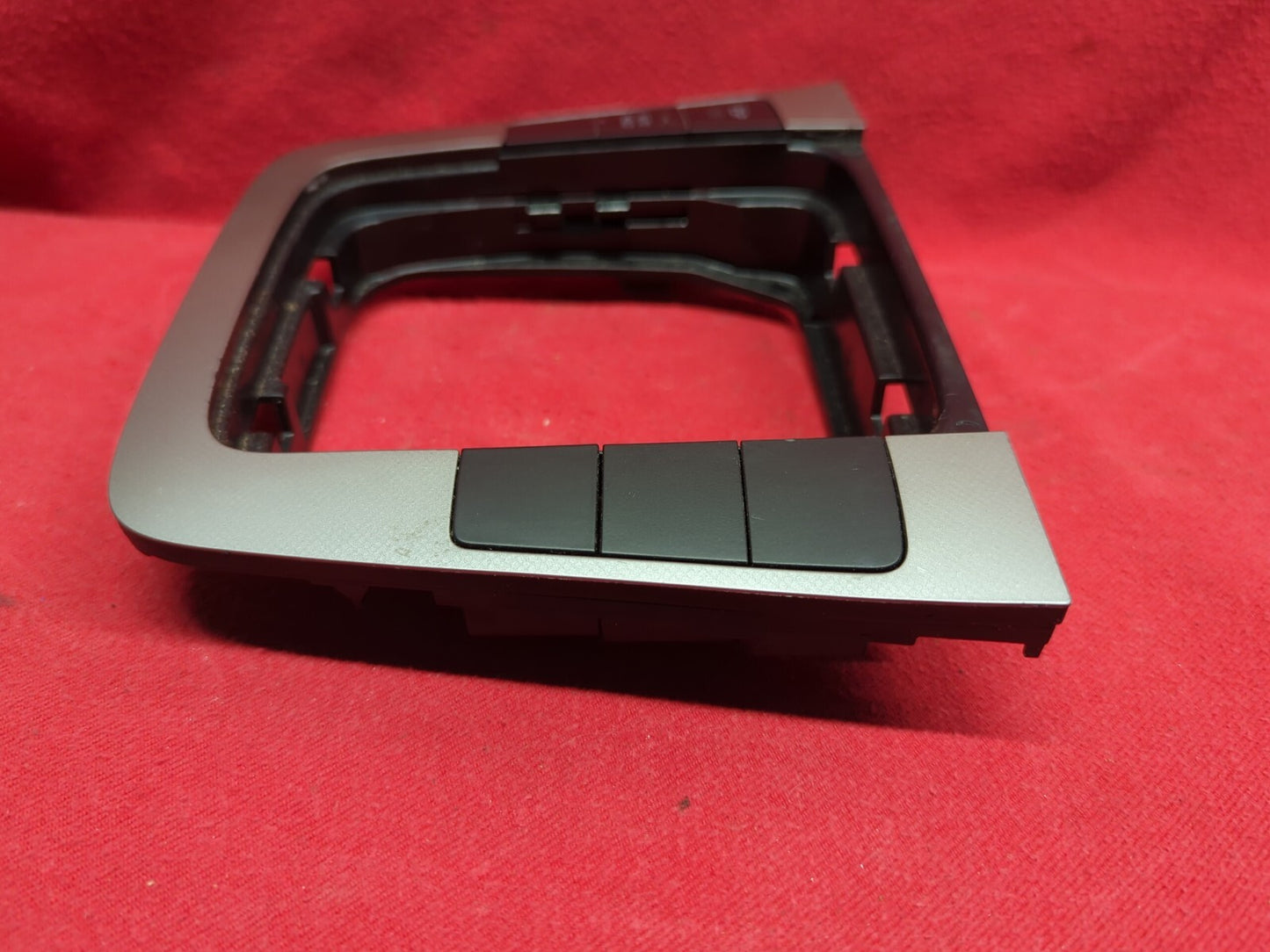 2006 2007 Volkswagen VW Passat Shifter Trim Bezel Silver w/ Buttons 3C0-864-263