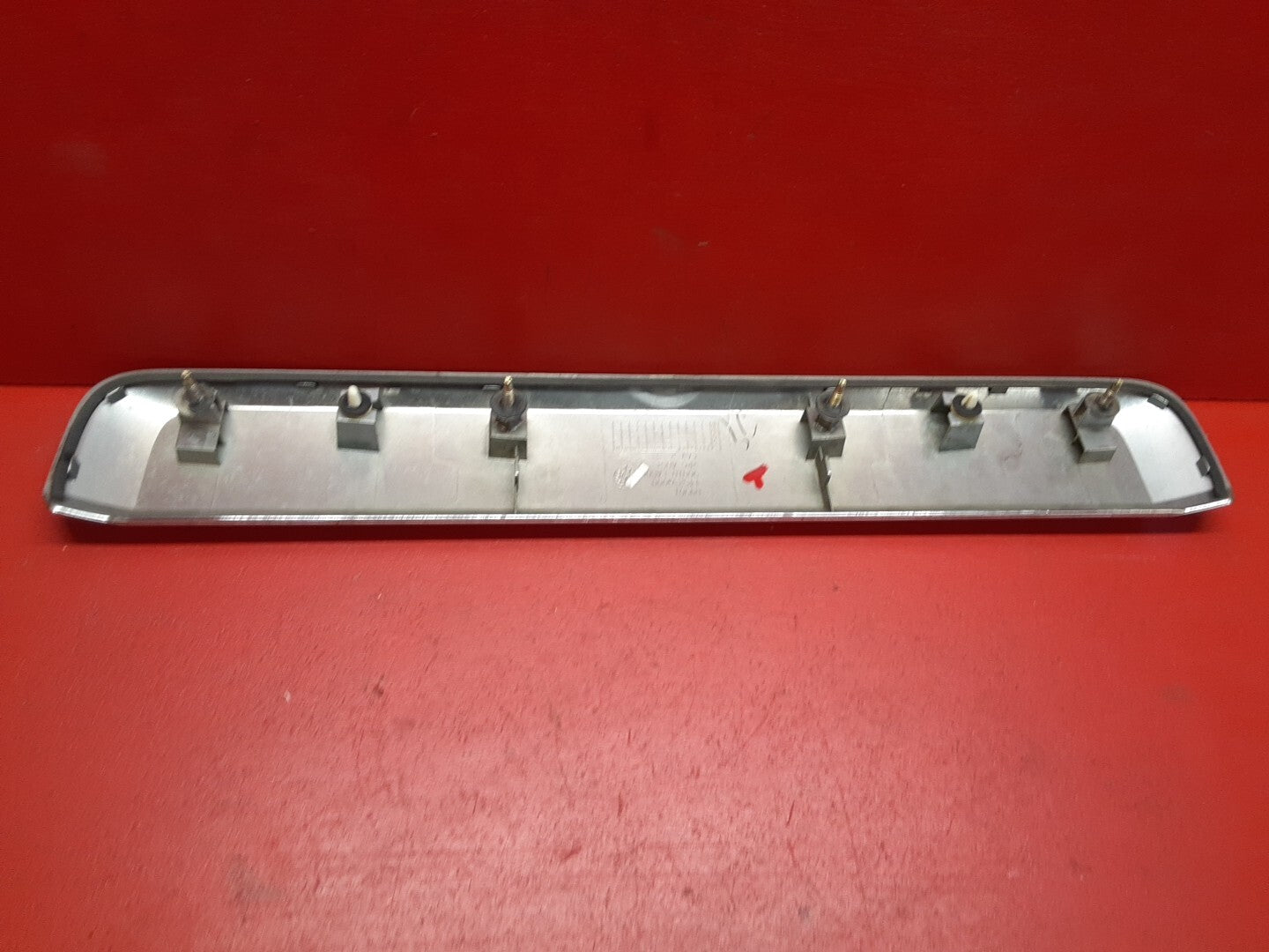05-07 Nissan Pathfinder Liftgate Center Finish Trim Chrome Molding 90810-EA508
