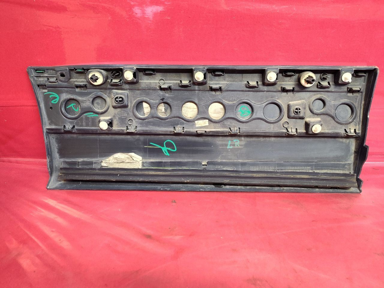 2013-2022 Range Rover REAR LEFT DRIVER Door Cladding Moulding w/ Trim SET